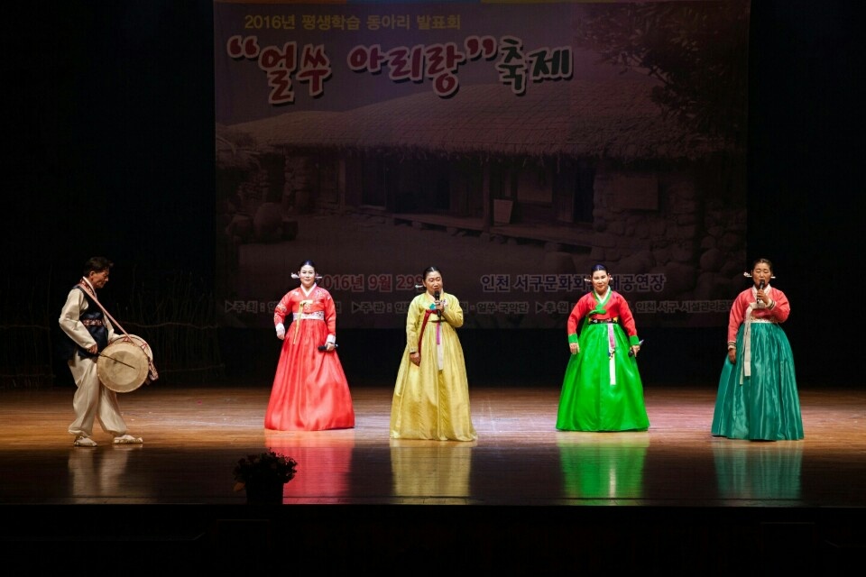 28393_copy_28932_2944258182_hqyD17Ep_6285047af37467756b93b368665f25e31023252a.jpg 이미지크게보기